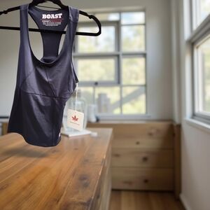 1 New Boast Women Size Medium Active Scoop Tank Top